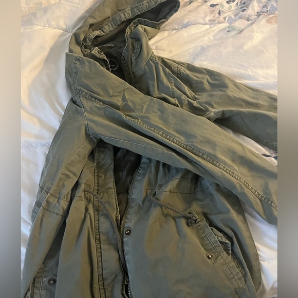 olive green women’s jacket - Picture 6 of 7